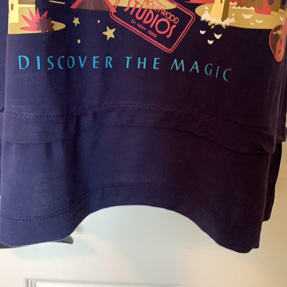 Disney Parks Sleeveless Discover the Magic Top - Picture 4 of 6